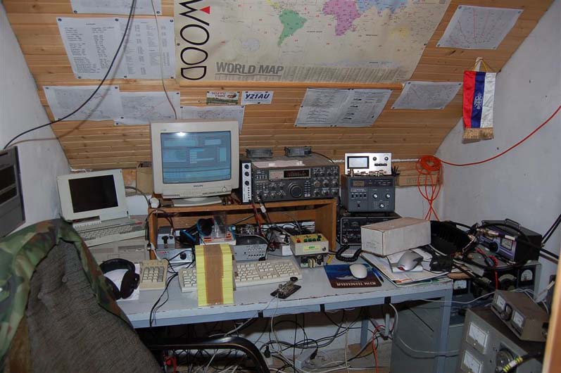 YT9A shack.jpg